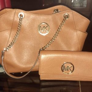 Michael kors purse n wallet
